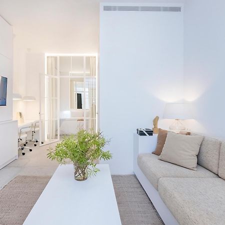 Bhost - Lumiere Suites Kordoba Bagian luar foto
