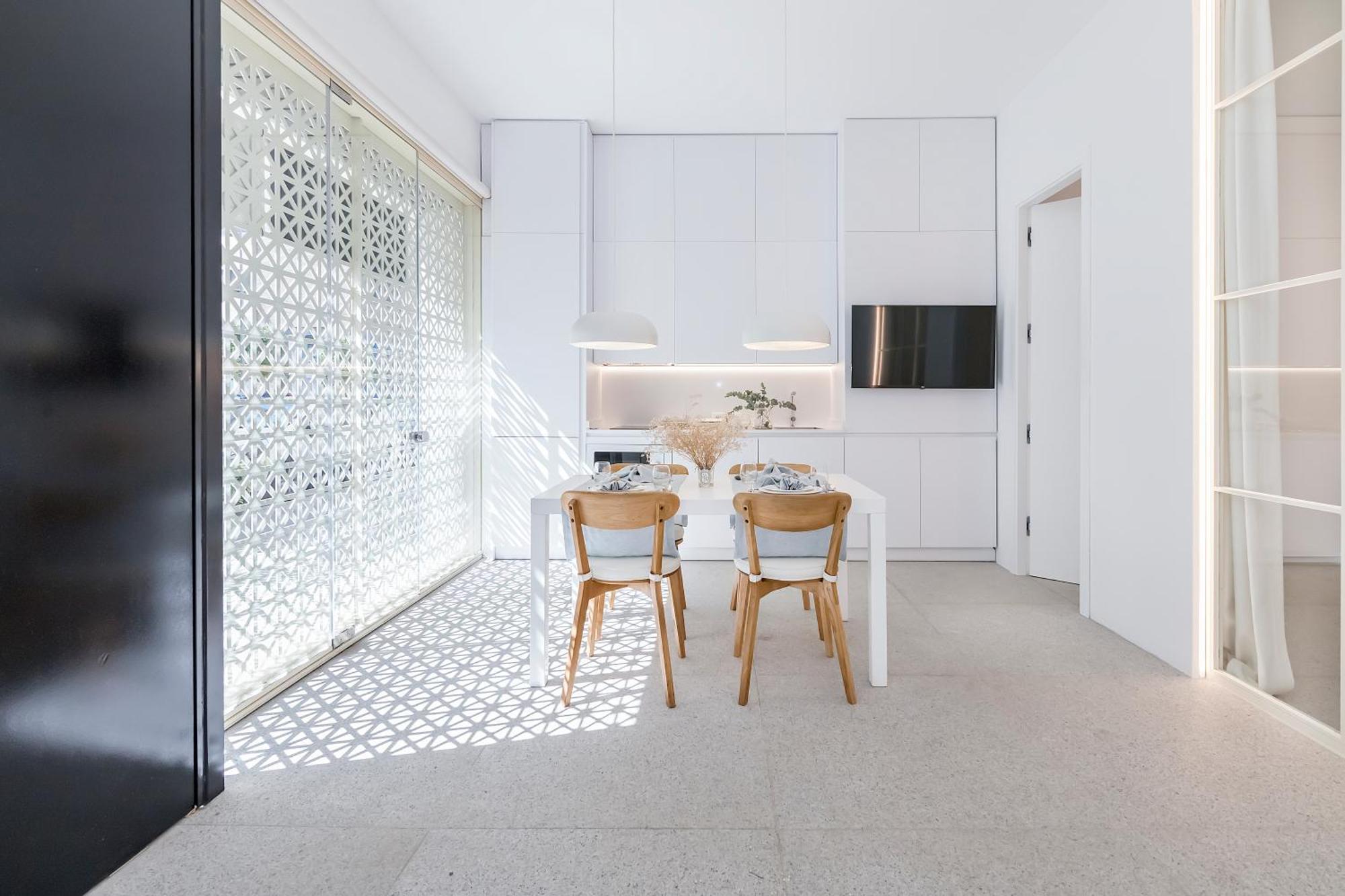 Bhost - Lumiere Suites Kordoba Bagian luar foto