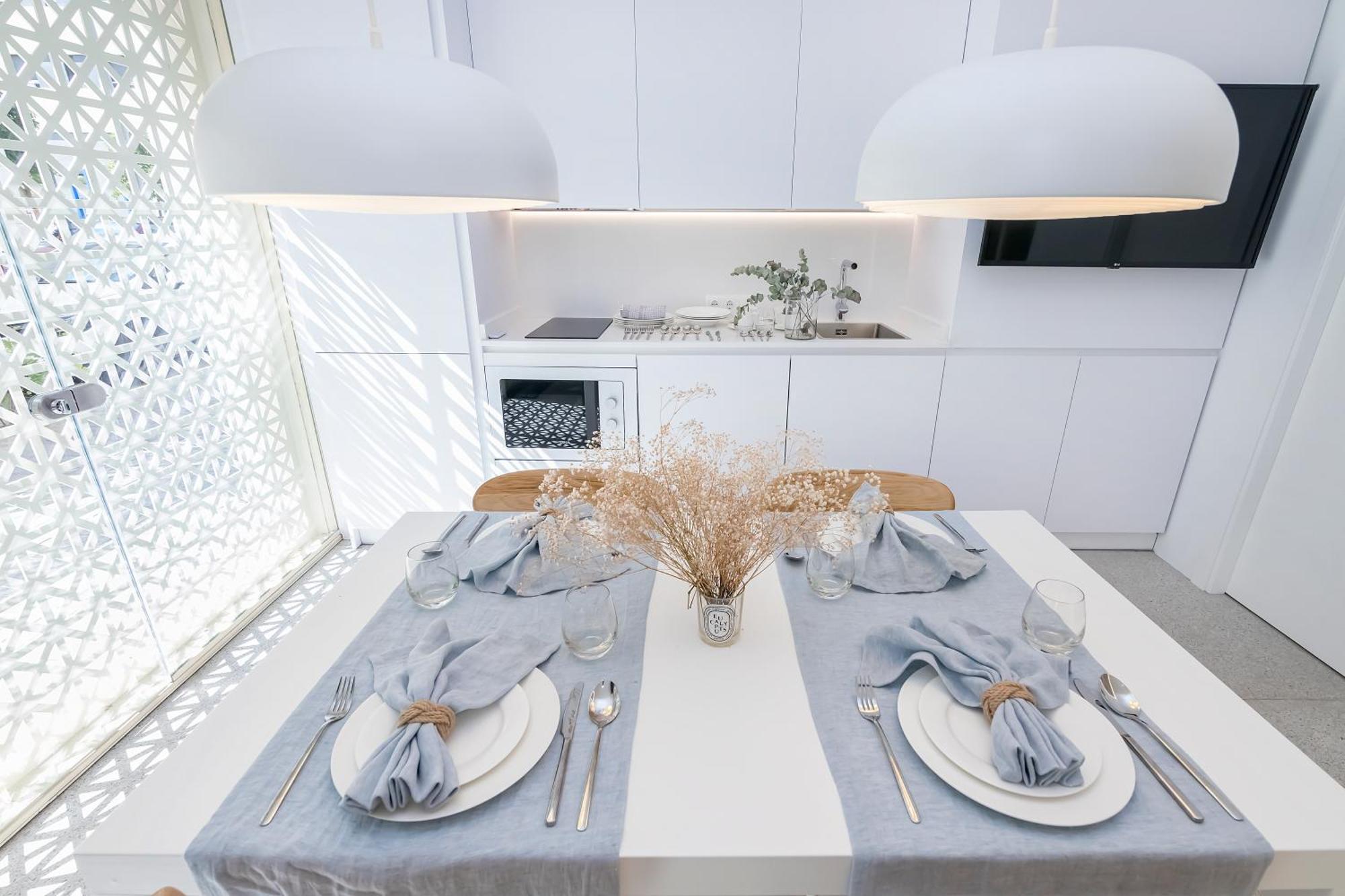 Bhost - Lumiere Suites Kordoba Bagian luar foto