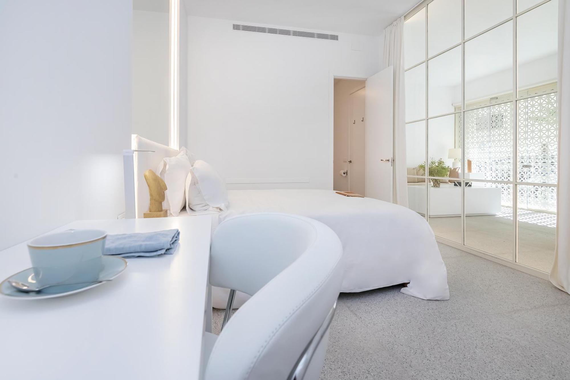 Bhost - Lumiere Suites Kordoba Bagian luar foto