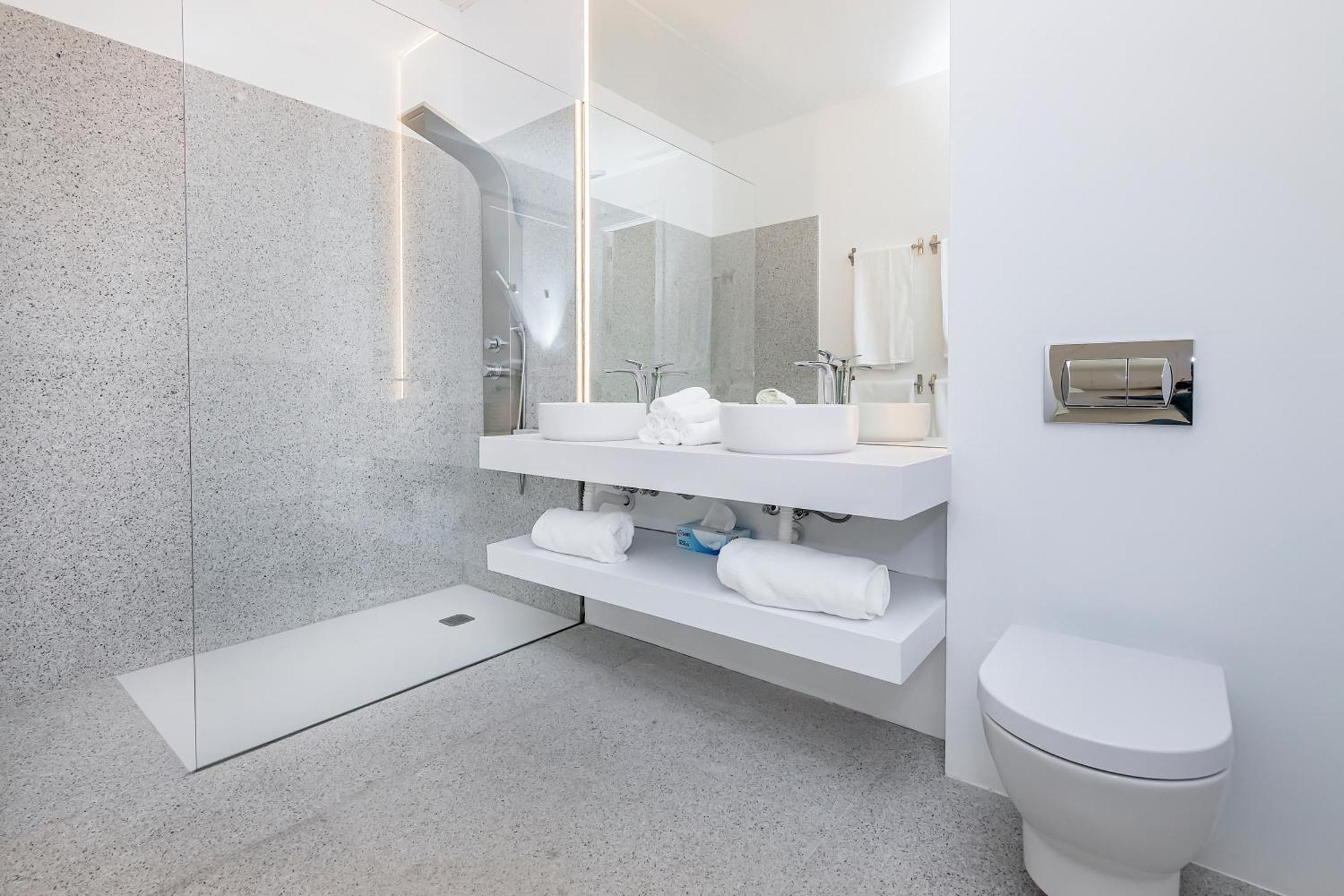 Bhost - Lumiere Suites Kordoba Bagian luar foto